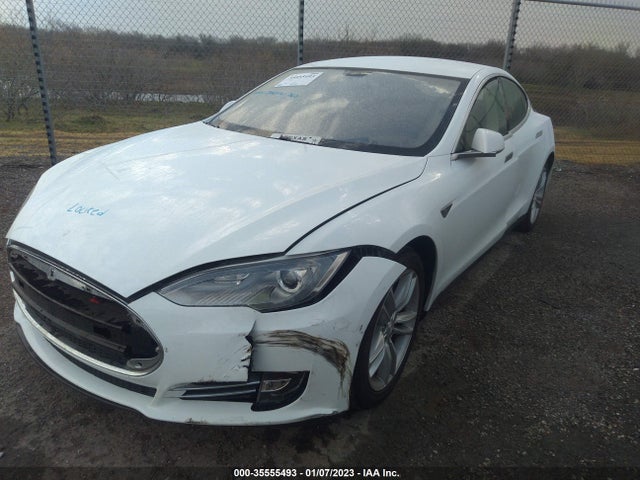 Tesla MODEL S 2014 5YJSA1H16EFP40735 Image 2