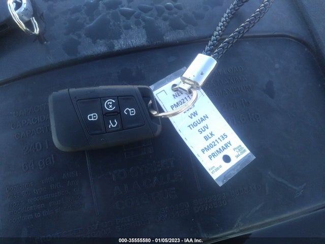 3VV3B7AXXPM021135 Volkswagen TIGUAN SE
