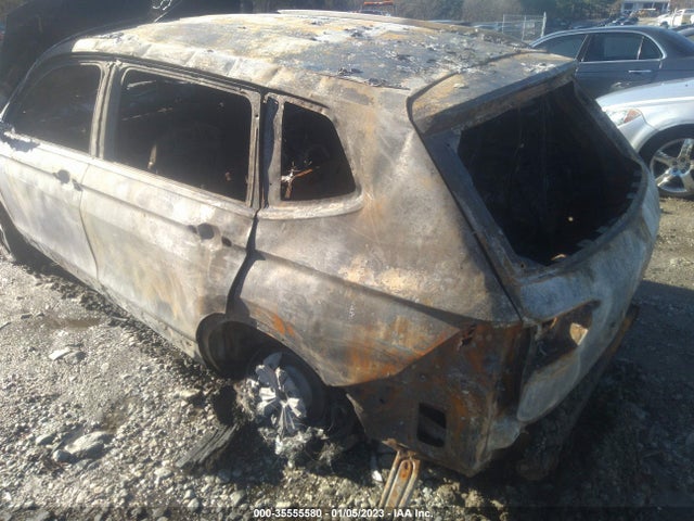 3VV3B7AXXPM021135 Volkswagen TIGUAN SE