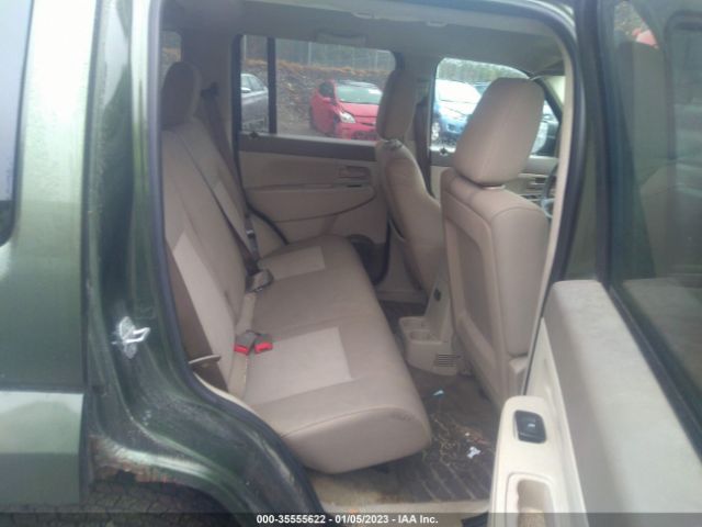 1J8GN28K28W175756 Jeep Liberty Sport