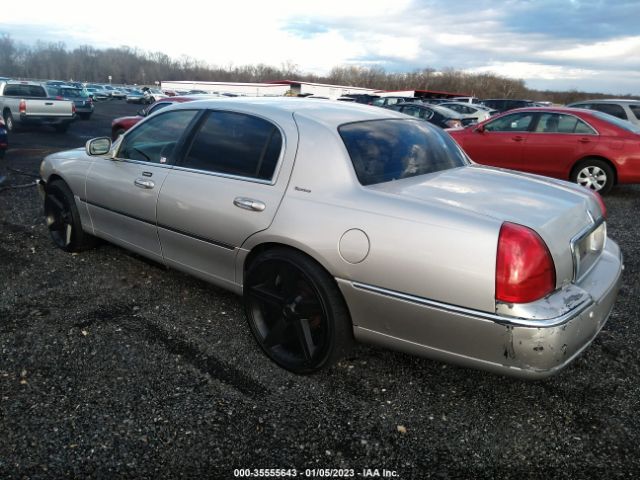 1LNHM82W73Y645897 Lincoln Town Car