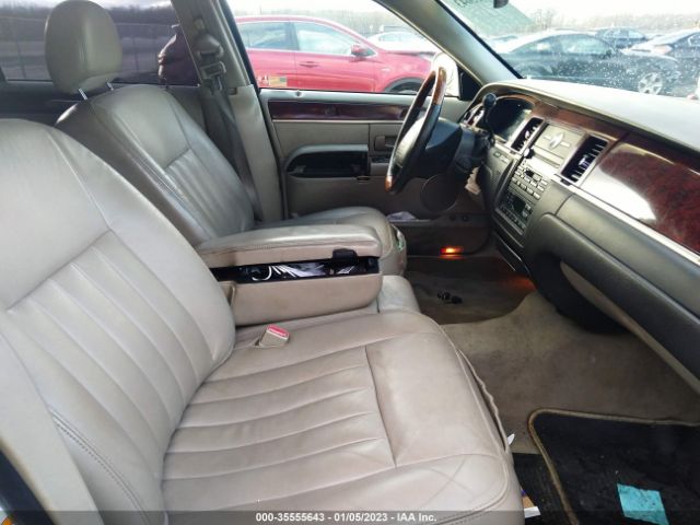 1LNHM82W73Y645897 Lincoln Town Car