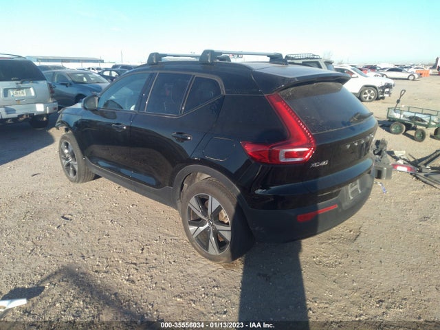 2021 Volvo XC40, VIN: YV4ED3UR0M2522431