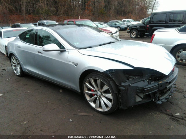 2015 Tesla Model S, VIN: 5YJSA1H24FFP74988