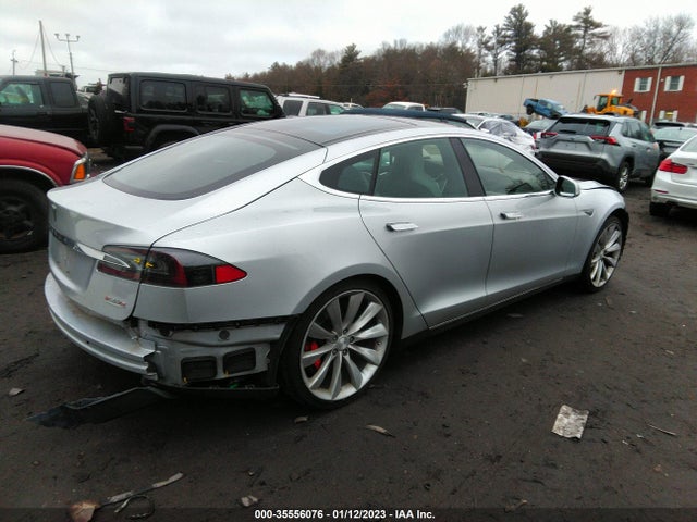 2015 Tesla Model S, VIN: 5YJSA1H24FFP74988