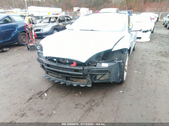 2015 Tesla Model S, VIN: 5YJSA1H24FFP74988