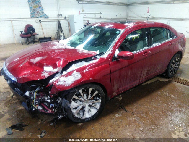 Chrysler 200 Touring 2014 1C3CCBBG0EN198880 Image 2