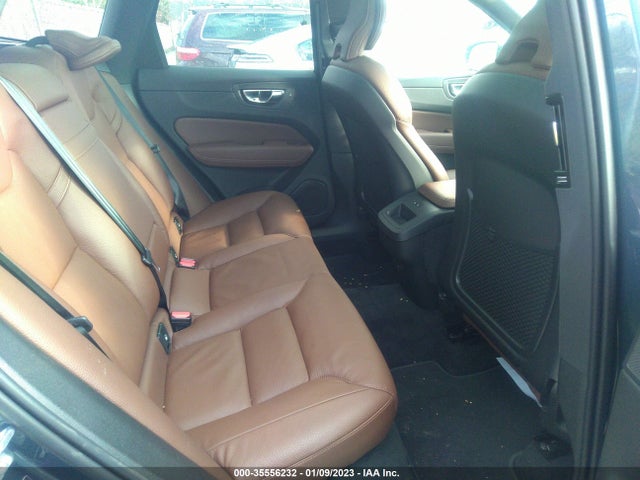 2021 VOLVO XC60 MOMENTUM VIN: YV4102RK2M1793657
