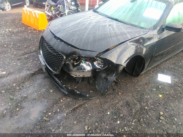 2015 Chrysler 300, VIN: 2C3CCAGG2FH900341