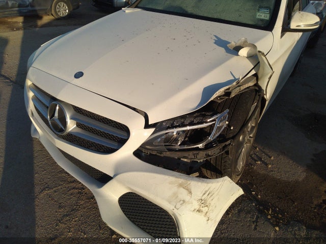 2016 Mercedes-Benz C-Class, VIN: 55SWF4KBXGU121322