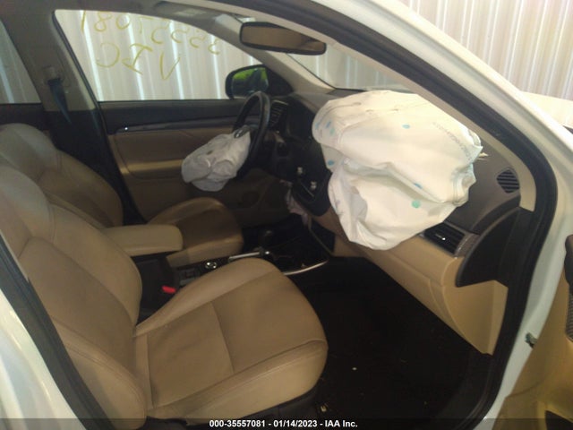 JA4AZ3A36LZ035396 Mitsubishi Outlander