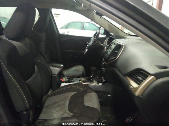 1C4PJMCS0EW272360 Jeep Cherokee Latitude