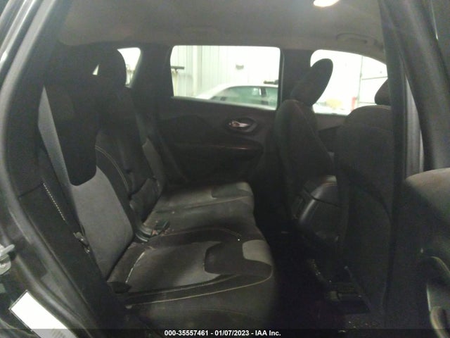 1C4PJMCS0EW272360 Jeep Cherokee Latitude