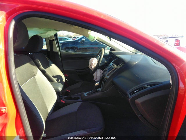 Ford FOCUS SE 2014 1FADP3K20EL139585 Image 5