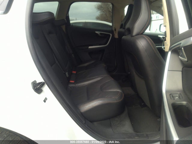 2011 VOLVO XC60 3.2L VIN: YV4940DL7B2219977