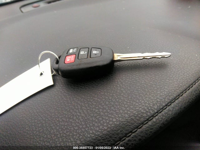 2017 Toyota Corolla, VIN: 2T1BURHE1HC798771