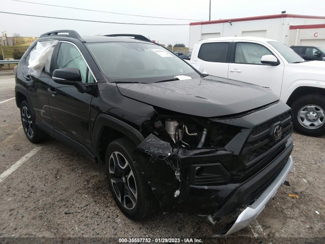 2021 Toyota RAV4, VIN: 2T3J1RFV4MW158576
