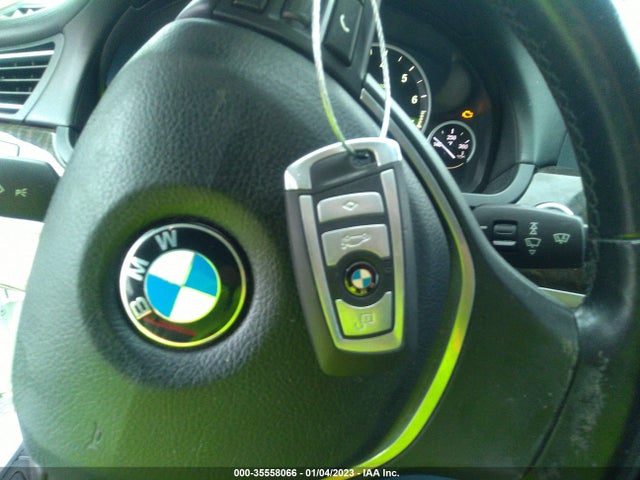 BMW 7 Series 740i 2012 WBAKA4C54CC613694 Image 3