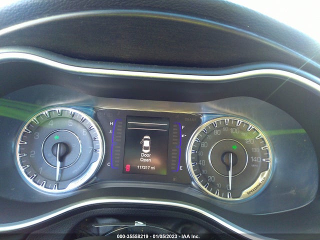 Chrysler 200 Limited Platinum 2017 1C3CCCAB1HN510687 Image 7