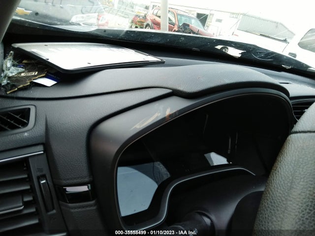 Honda CR-V 2018 5J6RW1H57JA007173 Image 7
