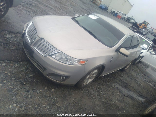 Lincoln MKS 2009 1LNHM93R59G619439 Image 2