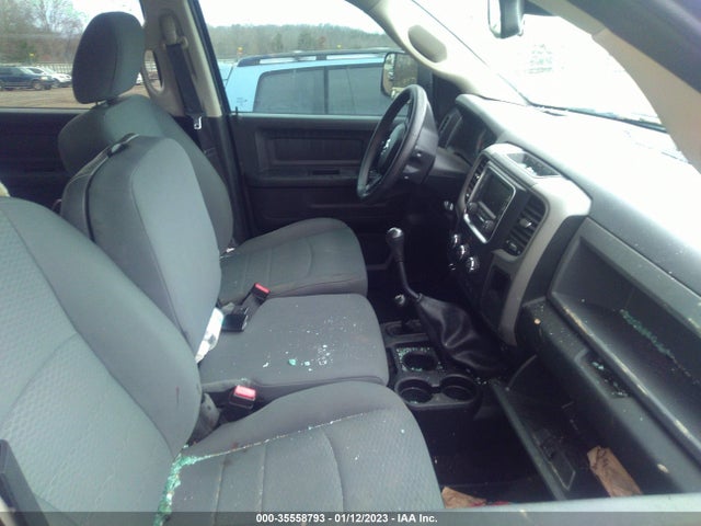 2016 Ram 2500, VIN: 3C6UR5CLXGG304184