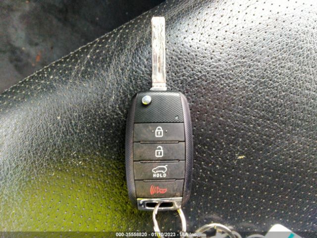 5XYKT4A74EG520318 KIA SORENTO LX