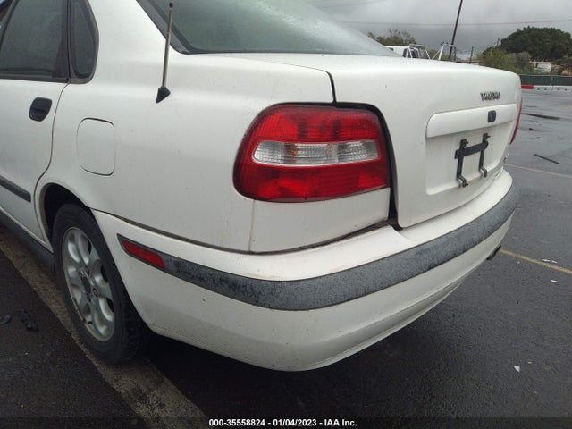 2001 VOLVO S40 VIN: YV1VS29541F672727