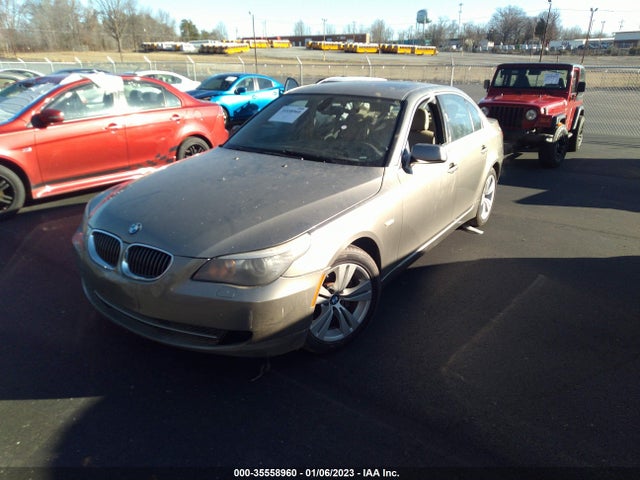 BMW 5 Series 528i 2010 WBANU5C5XAC127124 Image 2