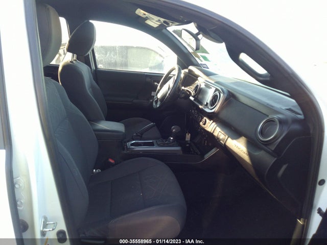 2018 Toyota Tacoma, VIN: 5TFCZ5ANXJX137658