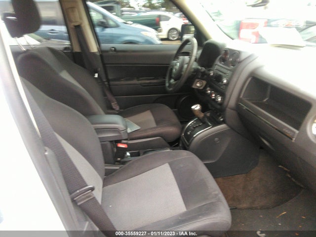 2016 JEEP PATRIOT LATITUDE VIN: 1C4NJRFB3GD637449