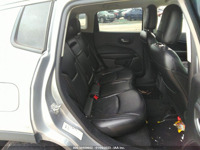 Jeep Compass Limited 2019 3C4NJCCB9KT664580 Image 9