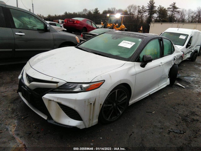 Toyota Camry 2019 4T1B61HK2KU264752 Image 2