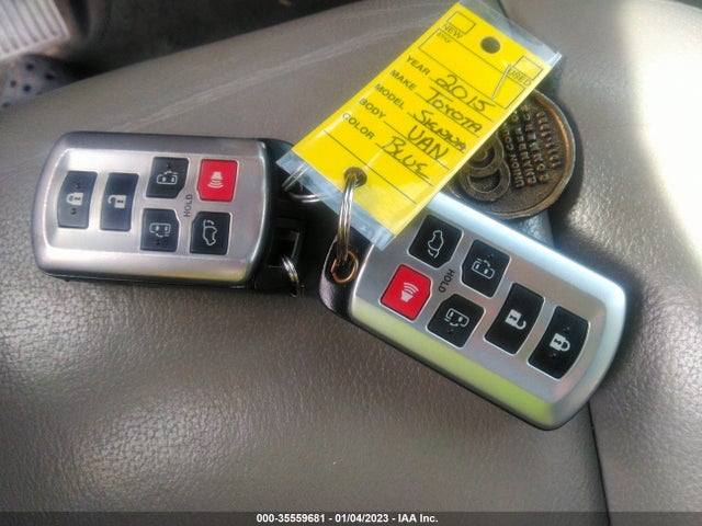 2015 Toyota Sienna, VIN: 5TDYK3DC4FS660289