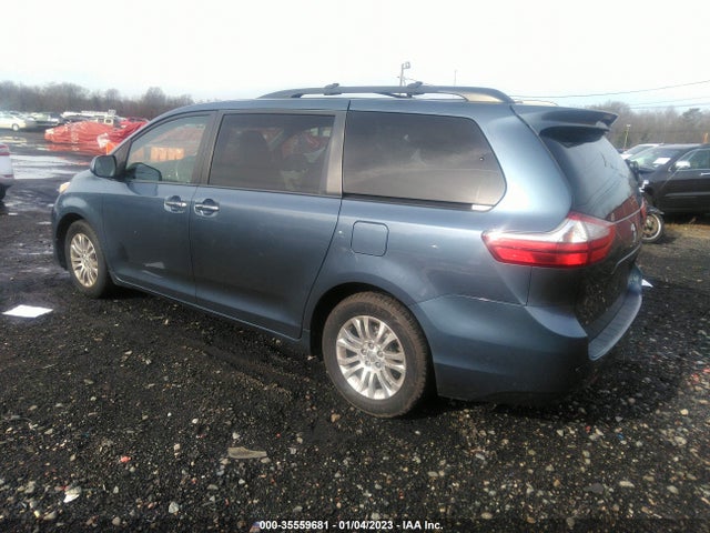 2015 Toyota Sienna, VIN: 5TDYK3DC4FS660289