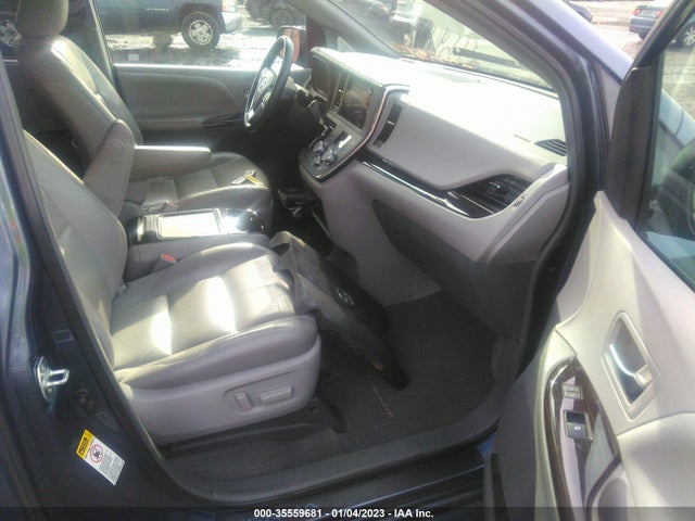 2015 Toyota Sienna, VIN: 5TDYK3DC4FS660289