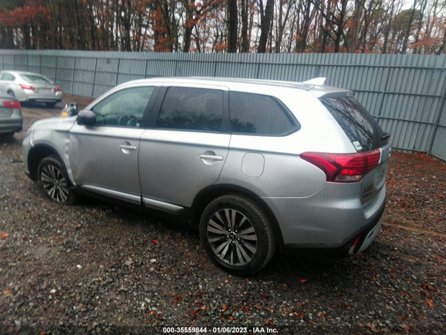 JA4AD2A33KZ016795 Mitsubishi Outlander Es