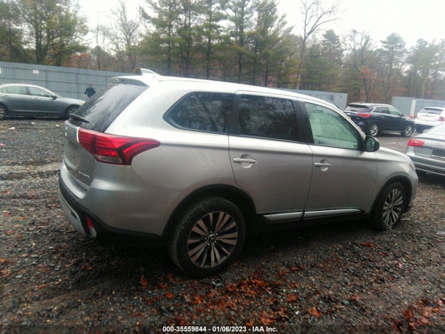 JA4AD2A33KZ016795 Mitsubishi Outlander Es