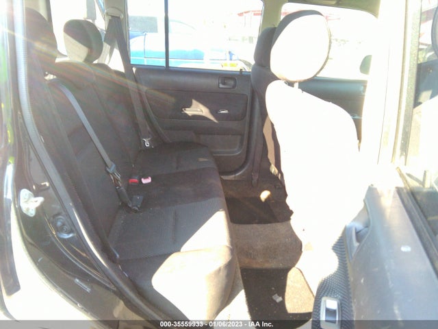 2005 SCION XB VIN: JTLKT324254013693