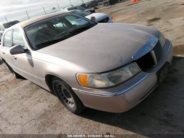 Lincoln Town Car Executive 1998 1LNFM81W9WY706969 главное изображение