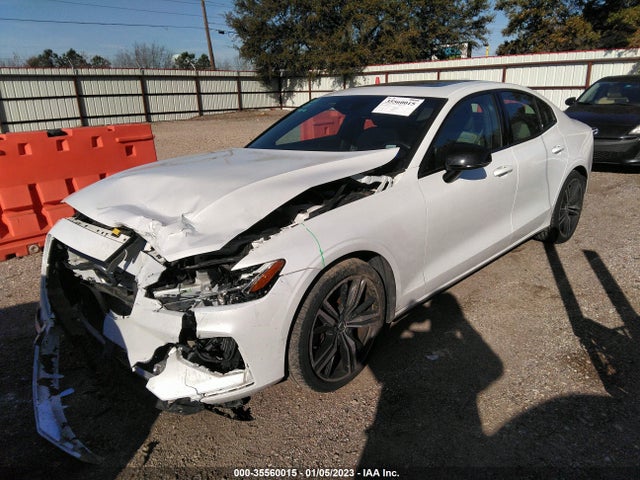 7JRA22TM0MG080312 Volvo S60 R-design