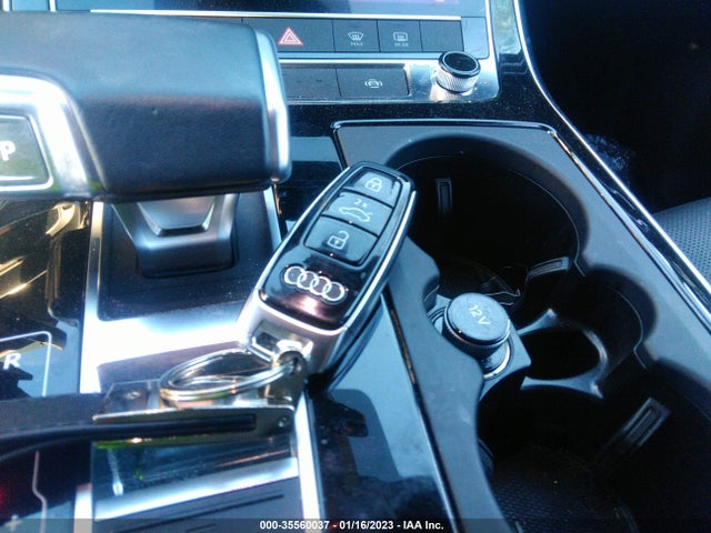 2021 Audi Q7, VIN: WA1LXAF7XMD036631