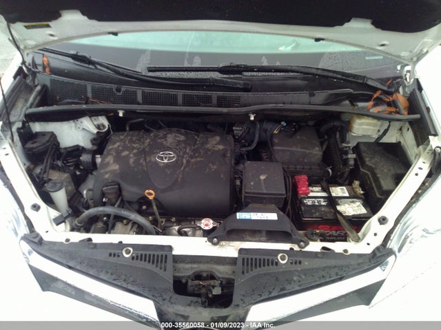 2018 Toyota Sienna, VIN: 5TDKZ3DCXJS913075