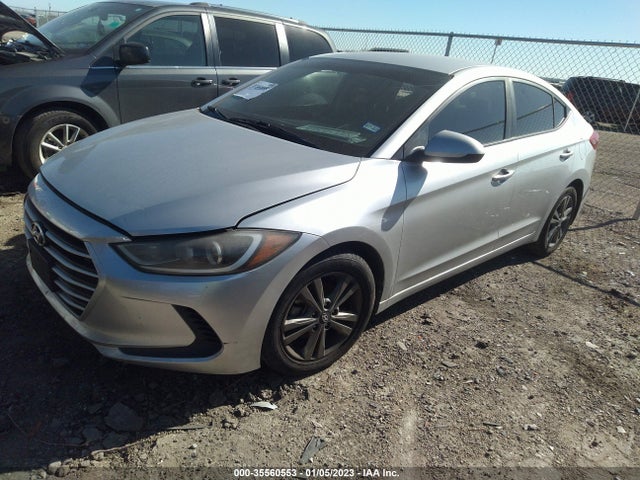 2018 HYUNDAI ELANTRA SEL VIN: 5NPD84LF7JH307395