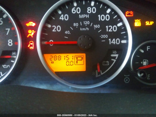 2005 NISSAN PATHFINDER LE VIN: 5N1AR18U35C738710
