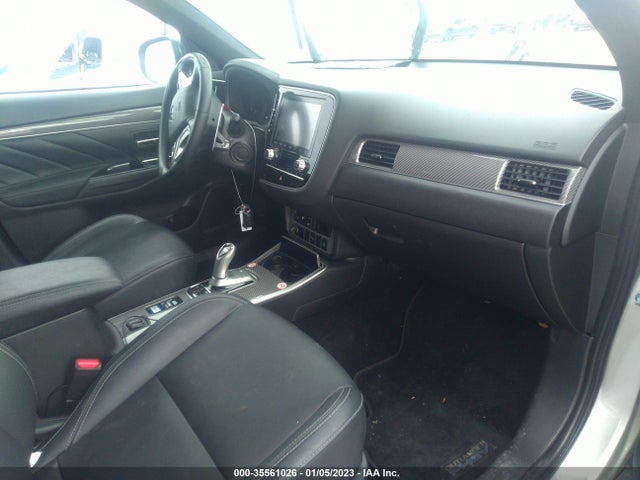 2022 Mitsubishi Outlander, VIN: JA4J2VA79NZ068303