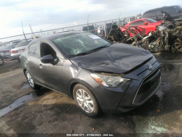 2018 Toyota Yaris, VIN: 3MYDLBYV8JY300477