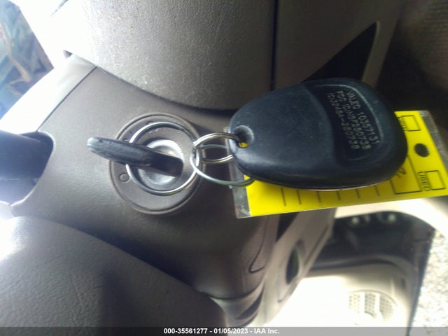 2006 SATURN ION VIN: 1G8AL58B56Z129591