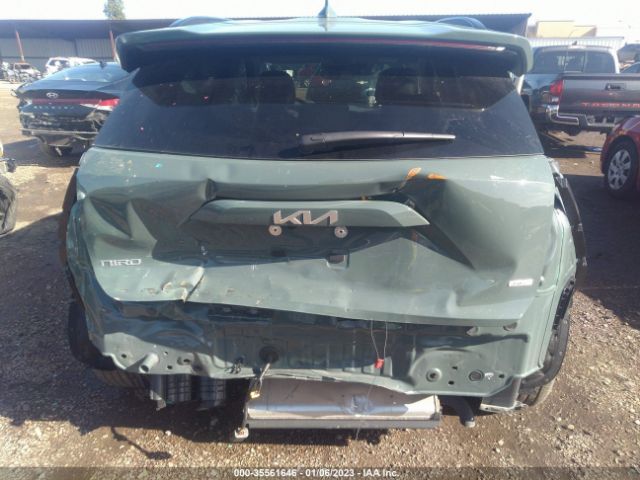 KNDCR3LE7P5037460 KIA Niro Ex Touring