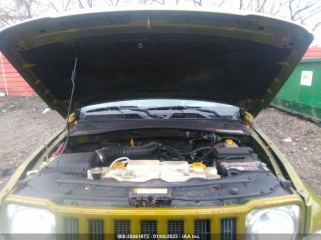 1C4PJMAK6CW187765 Jeep Liberty Sport